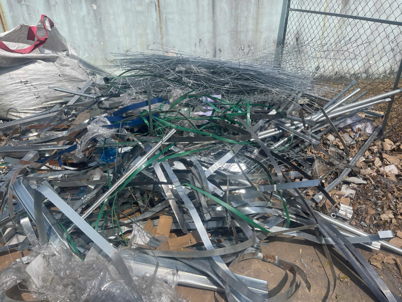 mua phế liệu tại kcn tân kim