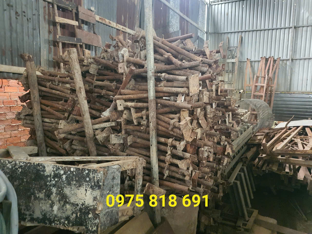 phế liệu khu công nghệ cao 