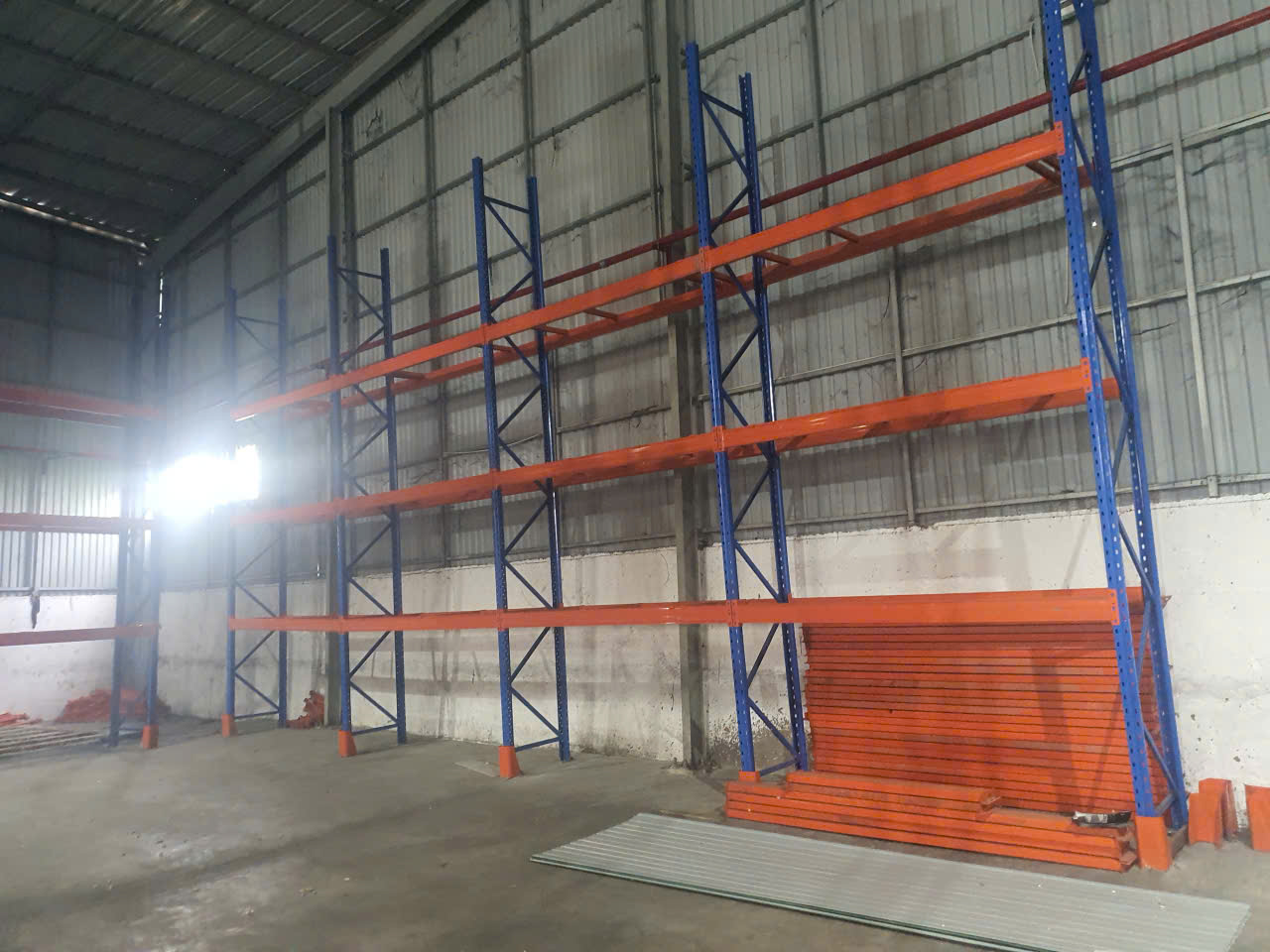 thanh lý kệ kho cũ 